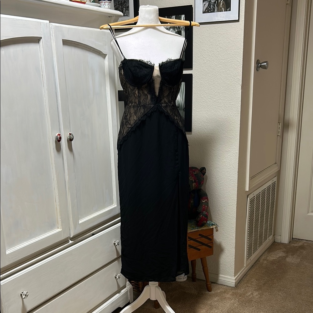 Forever 21 Black Chemise Style spaghetti strap dress with Elegant Lace Details - Picture 1 of 6